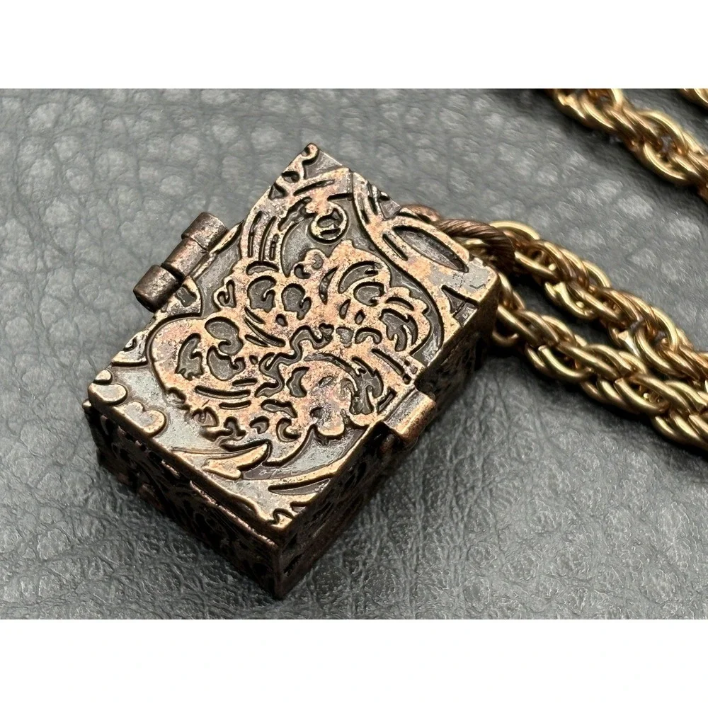 VTG Ornate Filigree Locket Box Interior Key Copper Tone Pendant Necklace 32